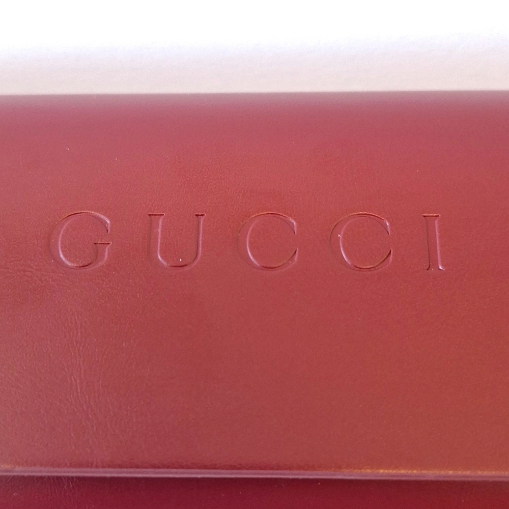NEW Gucci small hardcase for sunglasses - Picture 2 of 3